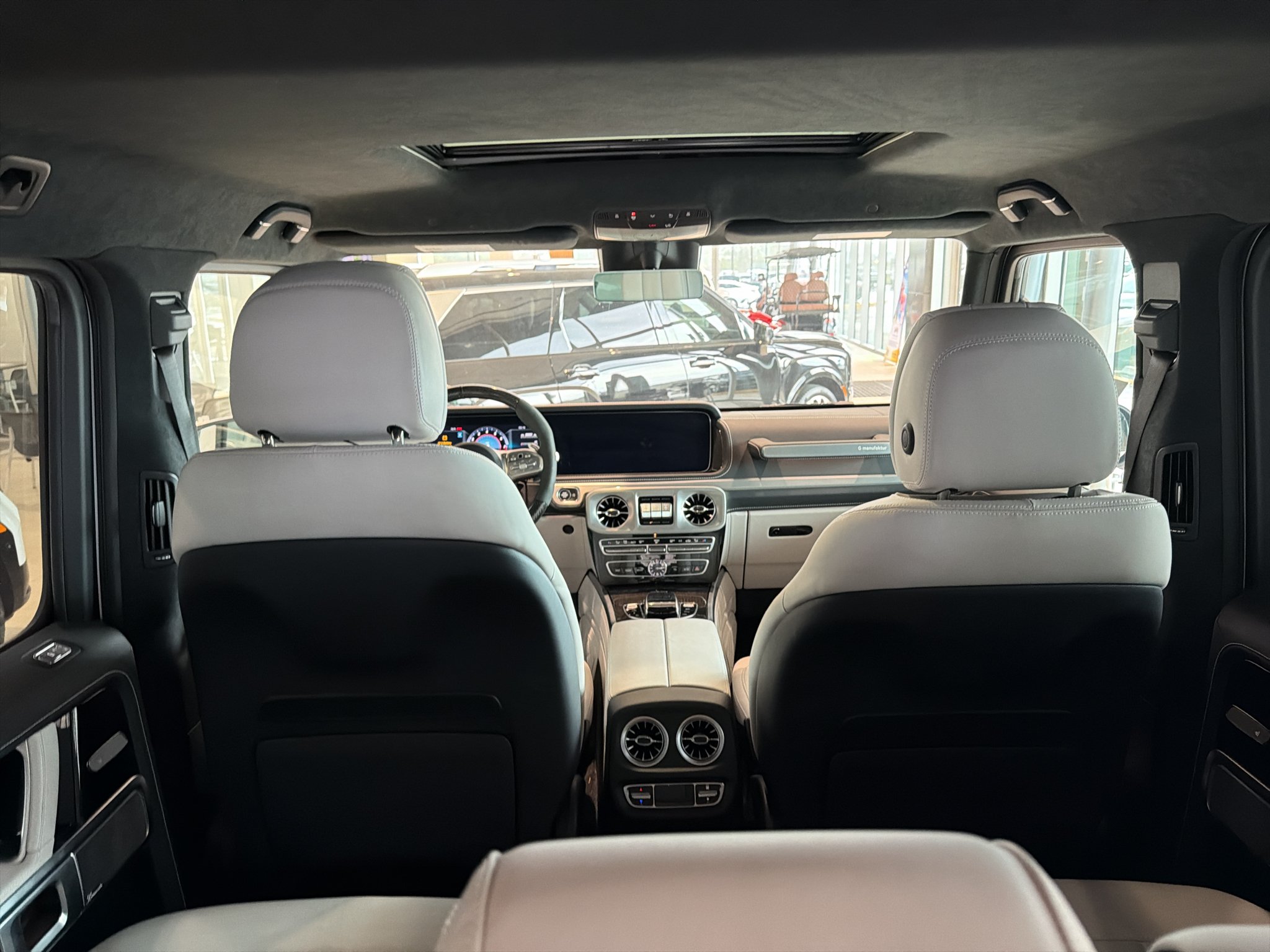 Used 2022 White Mercedes-Benz G63 AMG® image 28