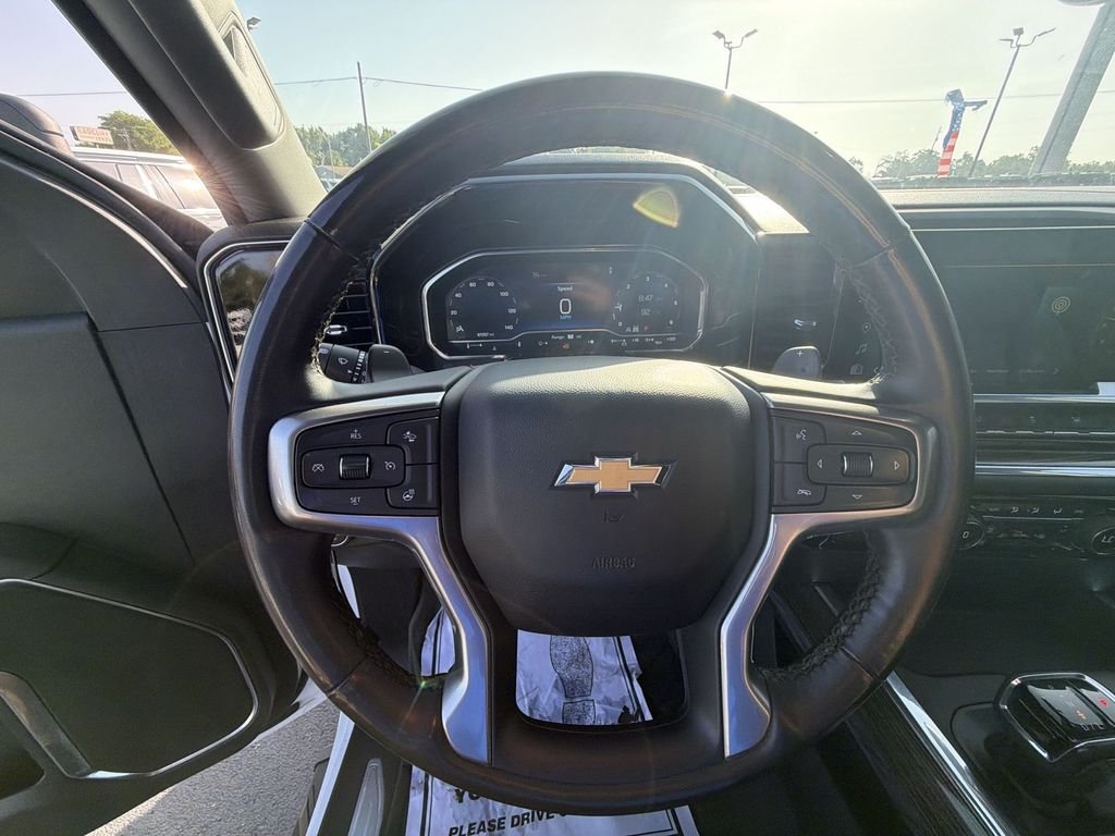 Used 2023 White Chevrolet LT image 20