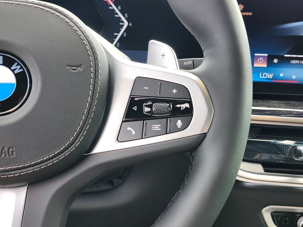 New 2026 Black BMW xDrive40i image 27