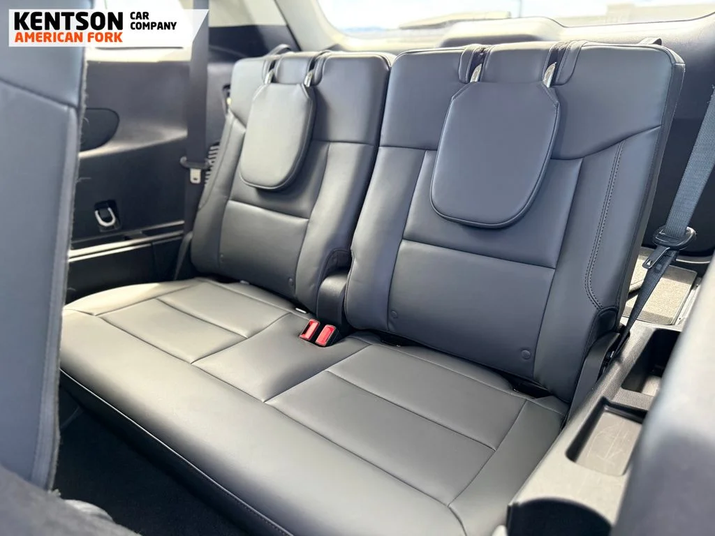 Used 2025 Gray Ford Active image 28