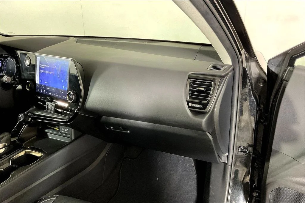 Used 2023 Black Lexus 350h Premium image 16