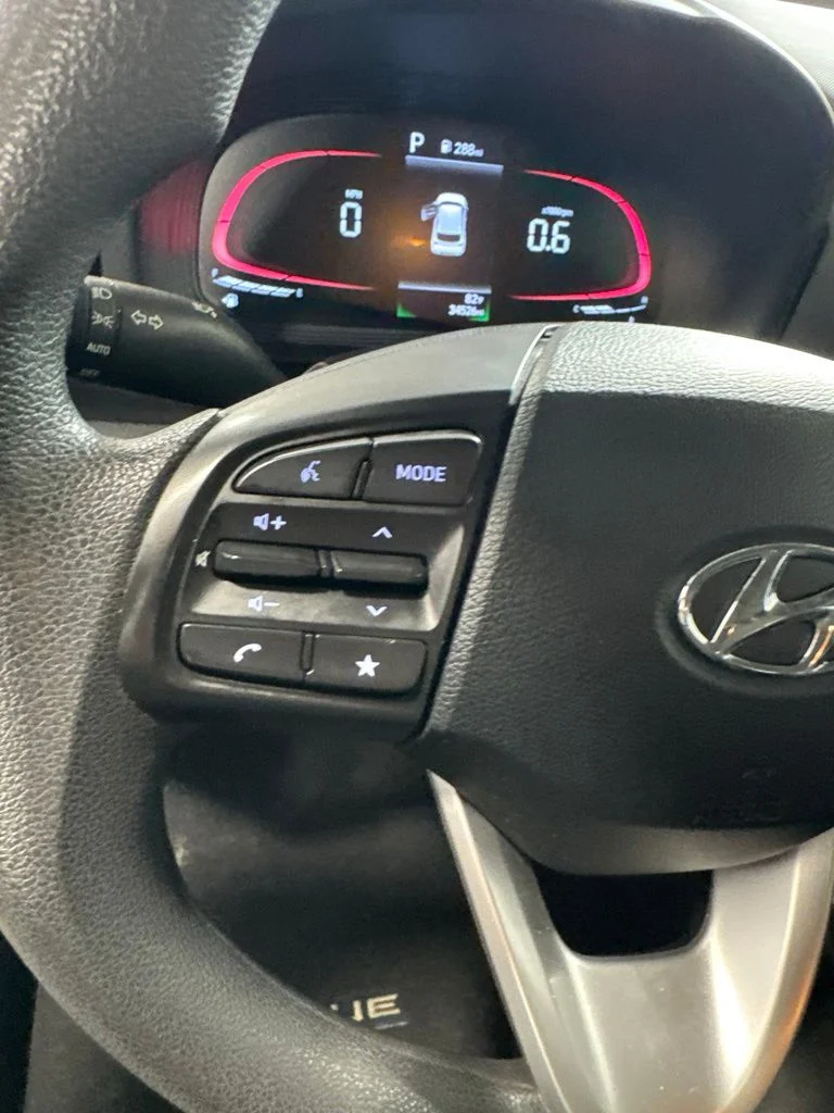 Used 2025 Blue Hyundai SE image 33