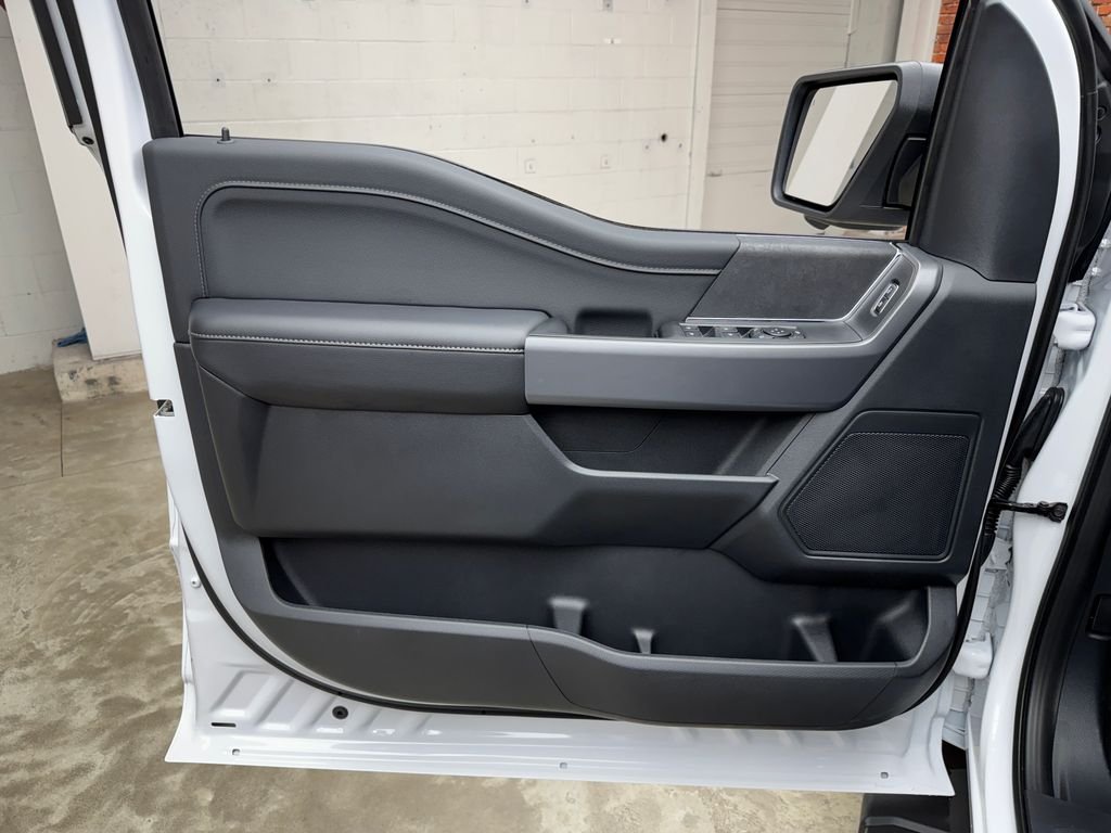 New 2026 White Ford XLT image 9