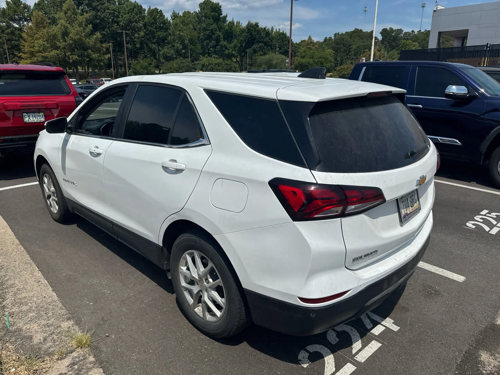 Used 2024 Summit White Chevrolet LT image 3