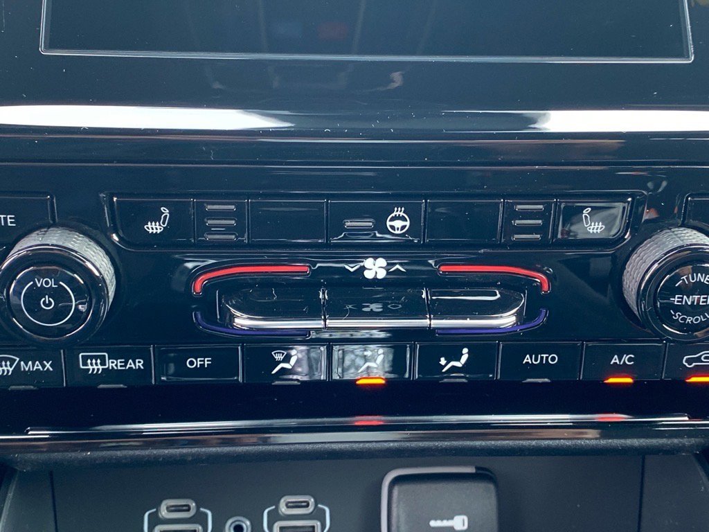 2025 Jeep Grand Cherokee Laredo - Photo 10