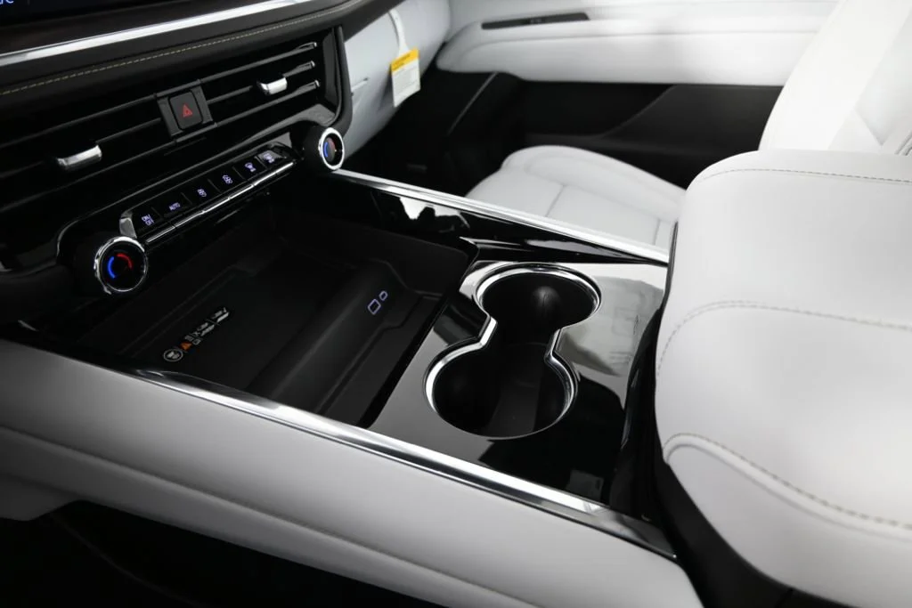 2026 Chevrolet Tahoe Premier - Photo 31