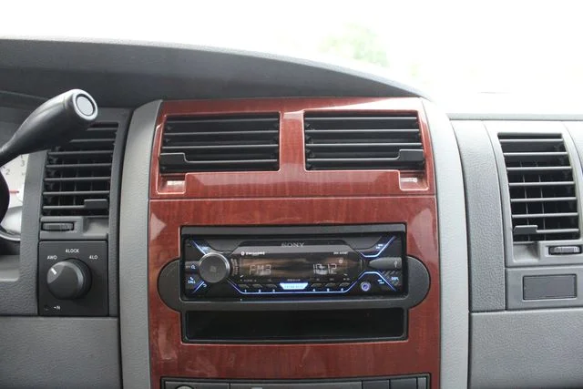 Used 2004 Blue Dodge SLT image 14