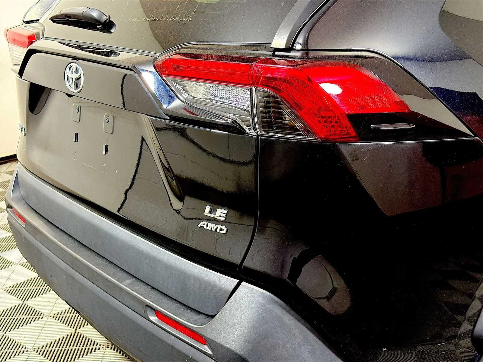 Used 2022 Midnight Black Metallic Toyota LE image 24