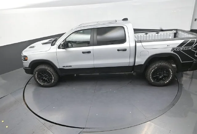 New 2026 Silver Zynith Exterior Paint RAM Rebel image 13