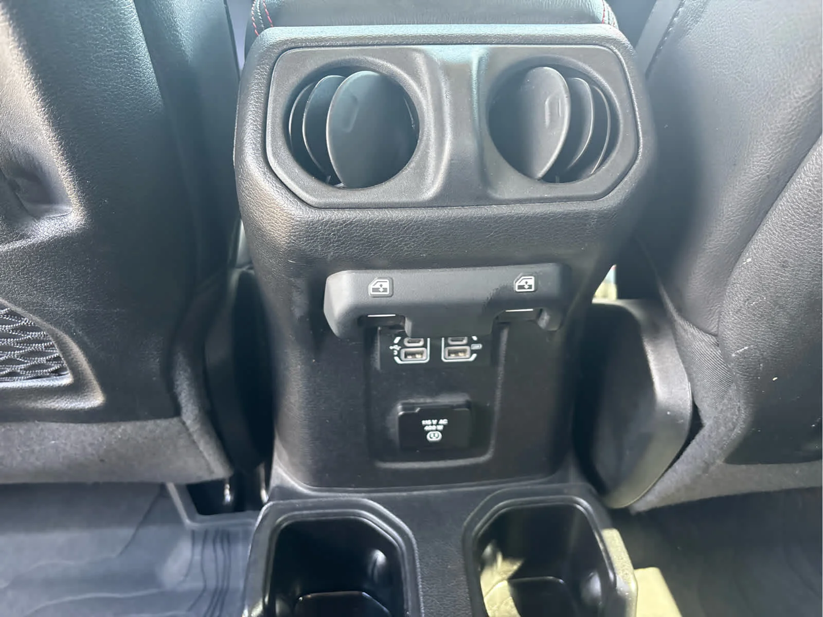 Used 2020 Bright White Cl Jeep Rubicon image 13