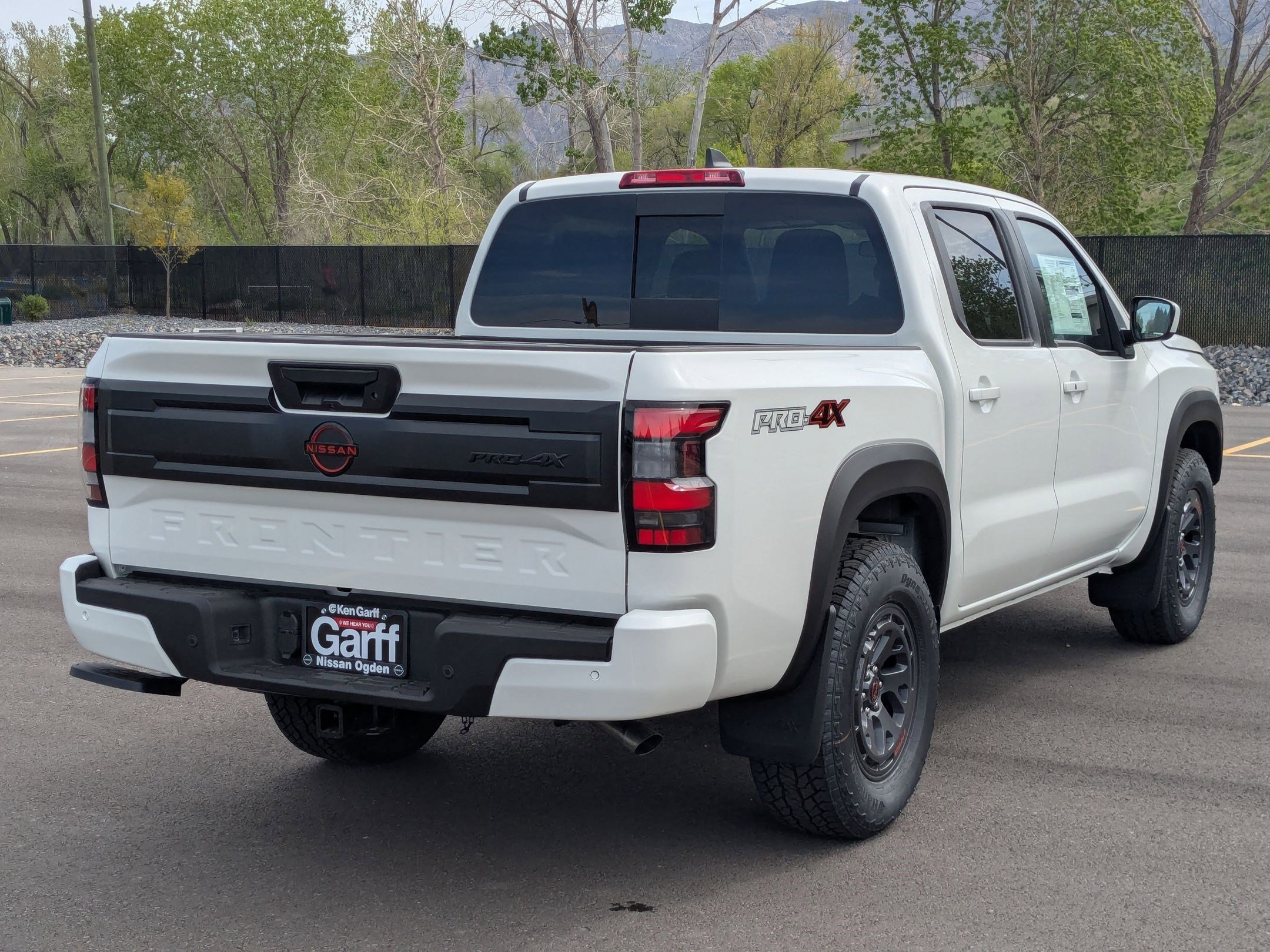 New 2026 Glacier White Nissan PRO-4X image 3