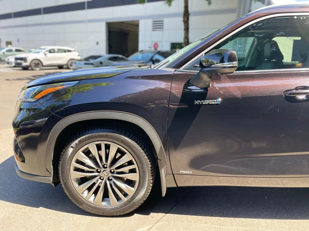Used 2020 Amber Toyota Platinum image 7
