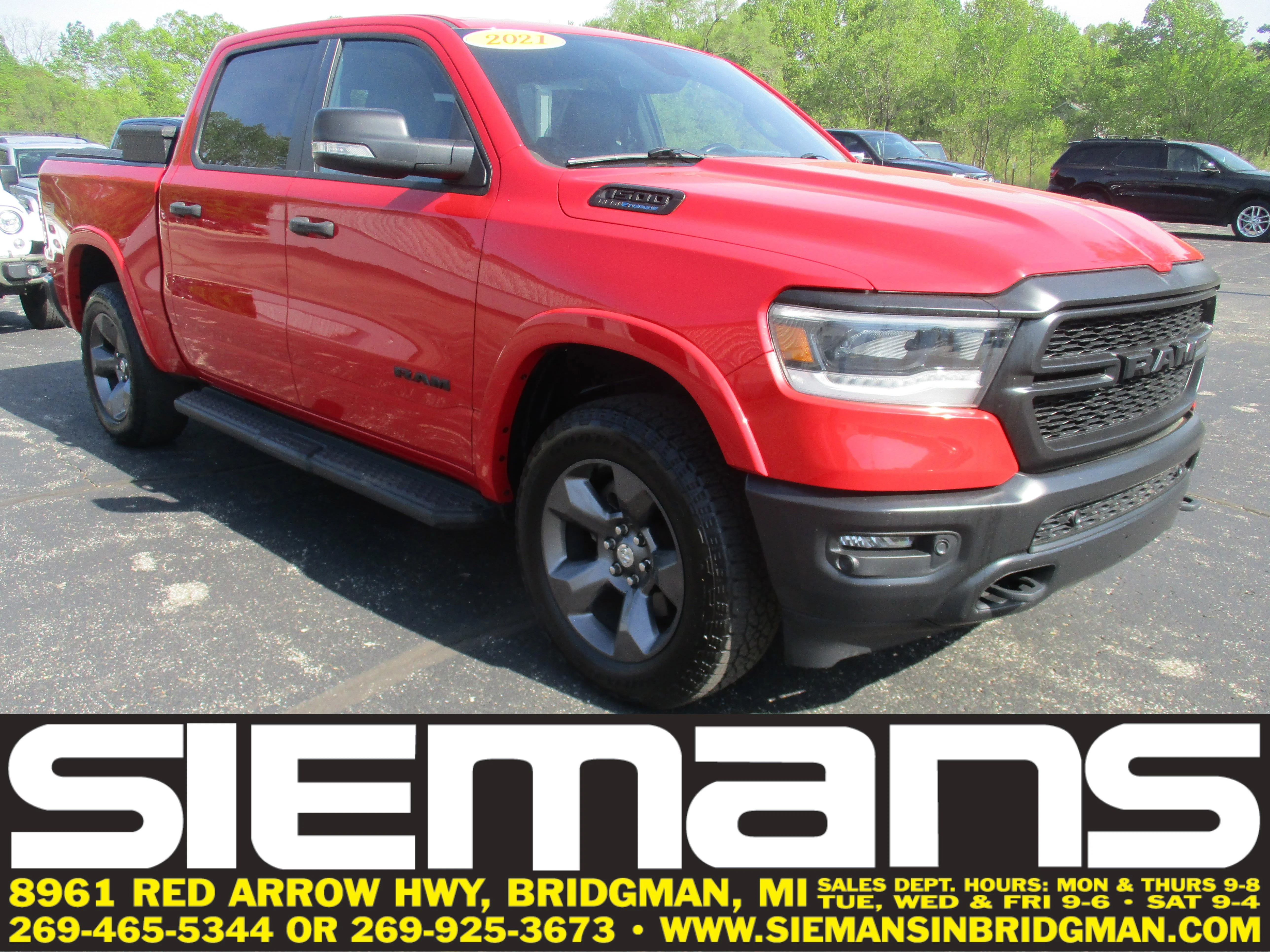 2021 RAM 1500 Big Horn/Lone Star 4x4 Crew Cab 5'7's photo