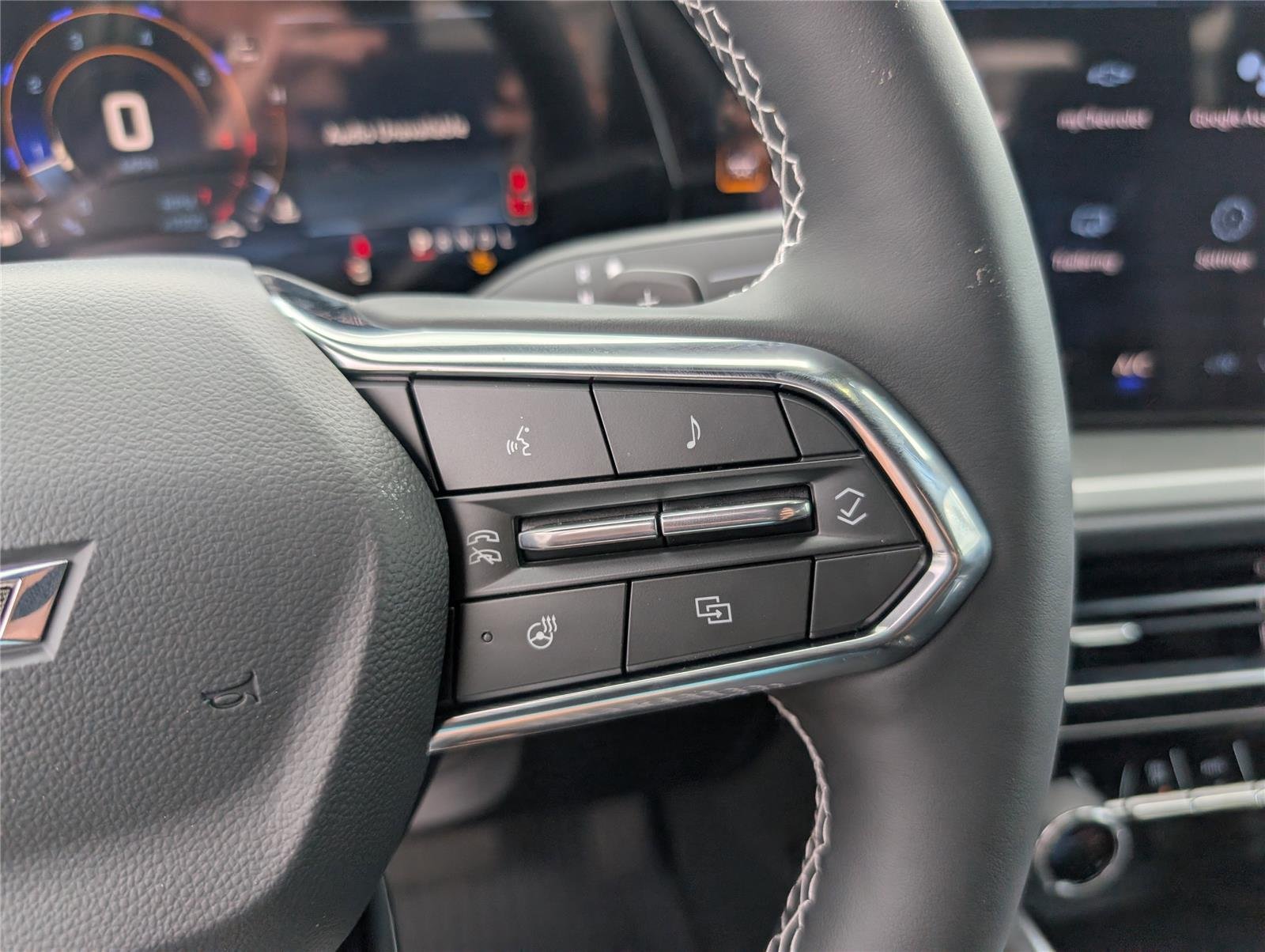 2026 Chevrolet Traverse LT - Photo 13