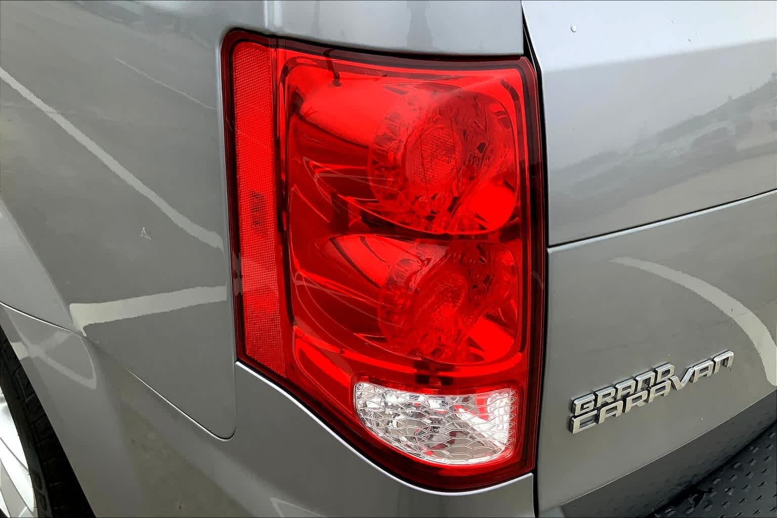 2020 Dodge Grand Caravan SXT - Photo 25