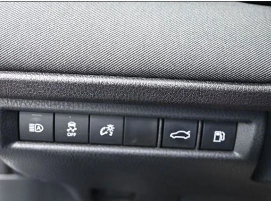 Used 2025 Silver Toyota LE image 14
