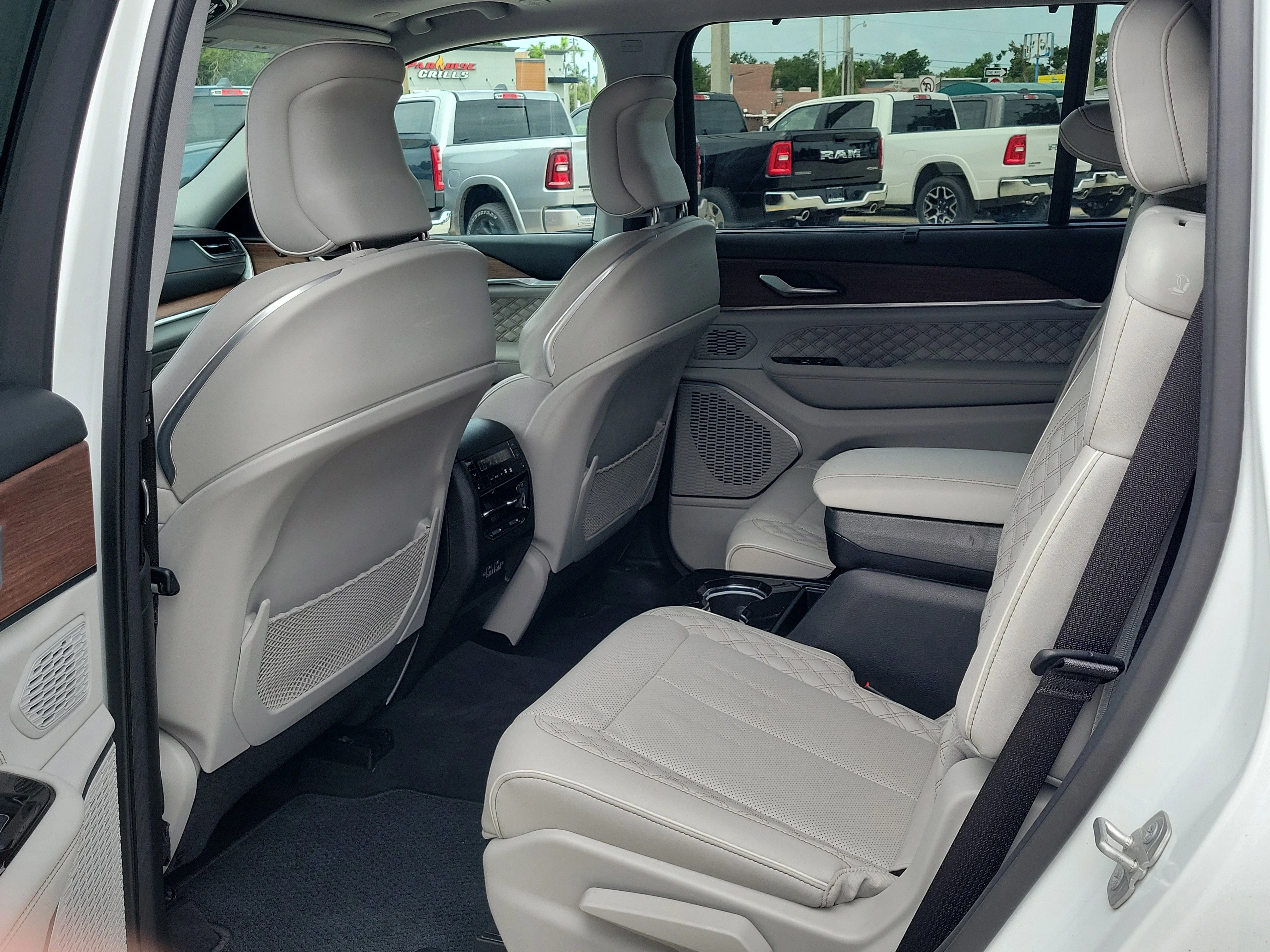 Used 2023 Bright White Clearcoat Jeep Summit image 14