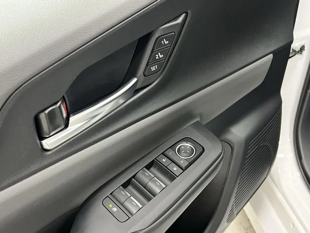 2026 Toyota Prius Limited - Photo 23