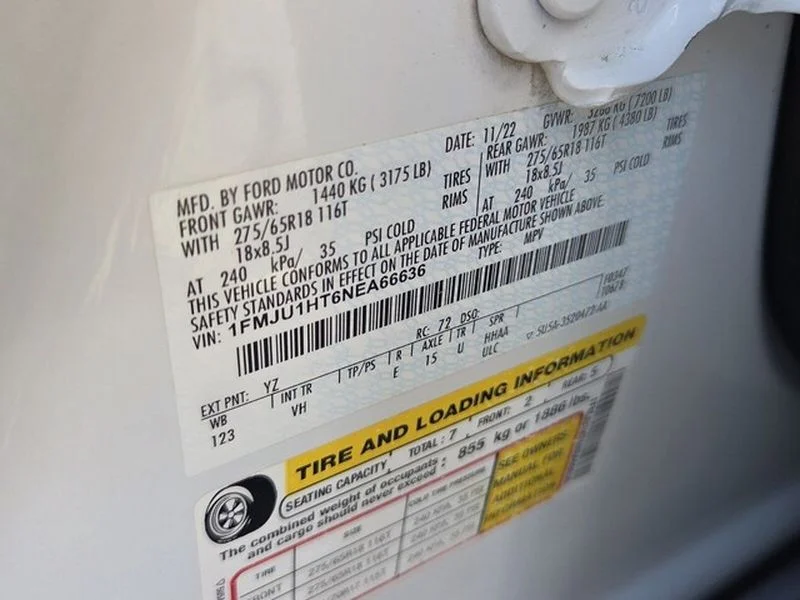 Used 2022 Oxford White Ford XLT image 7