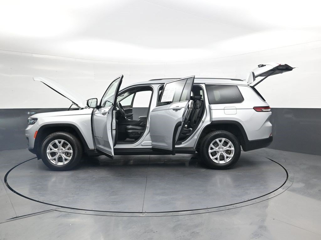 Used 2023 Silver Zynith Jeep Limited image 48