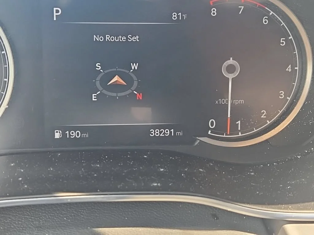 Used 2022 Himalayan Gray Genesis 3.3T image 18