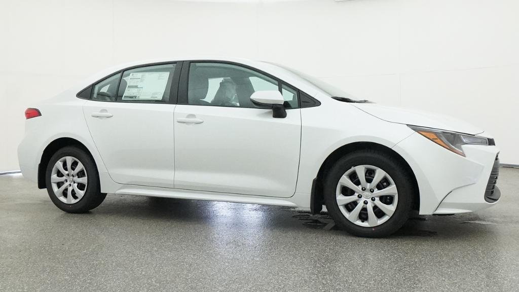 New 2026 Wind Chill Pearl Toyota LE image 3