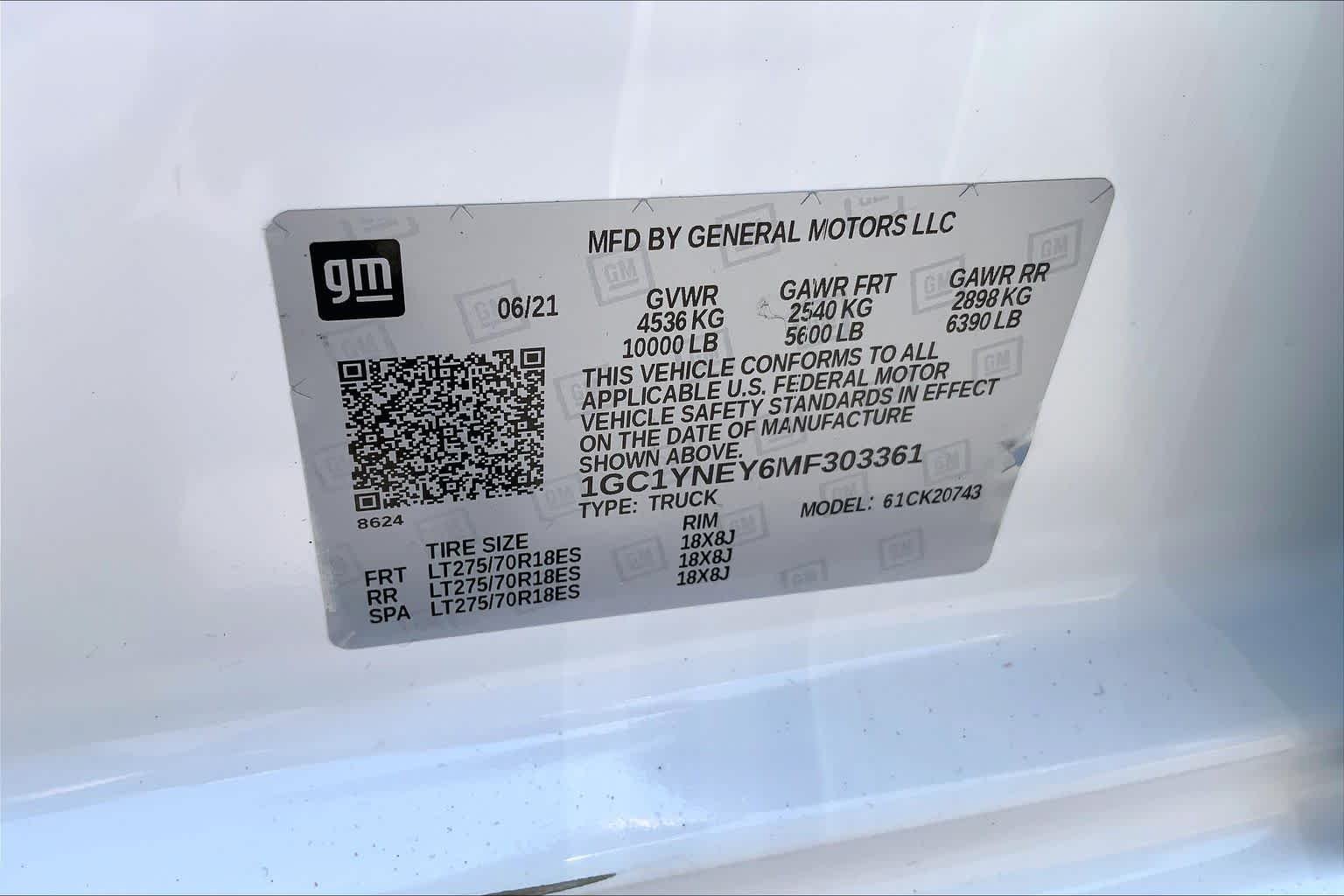 Used 2021 Summit White Chevrolet LT image 34