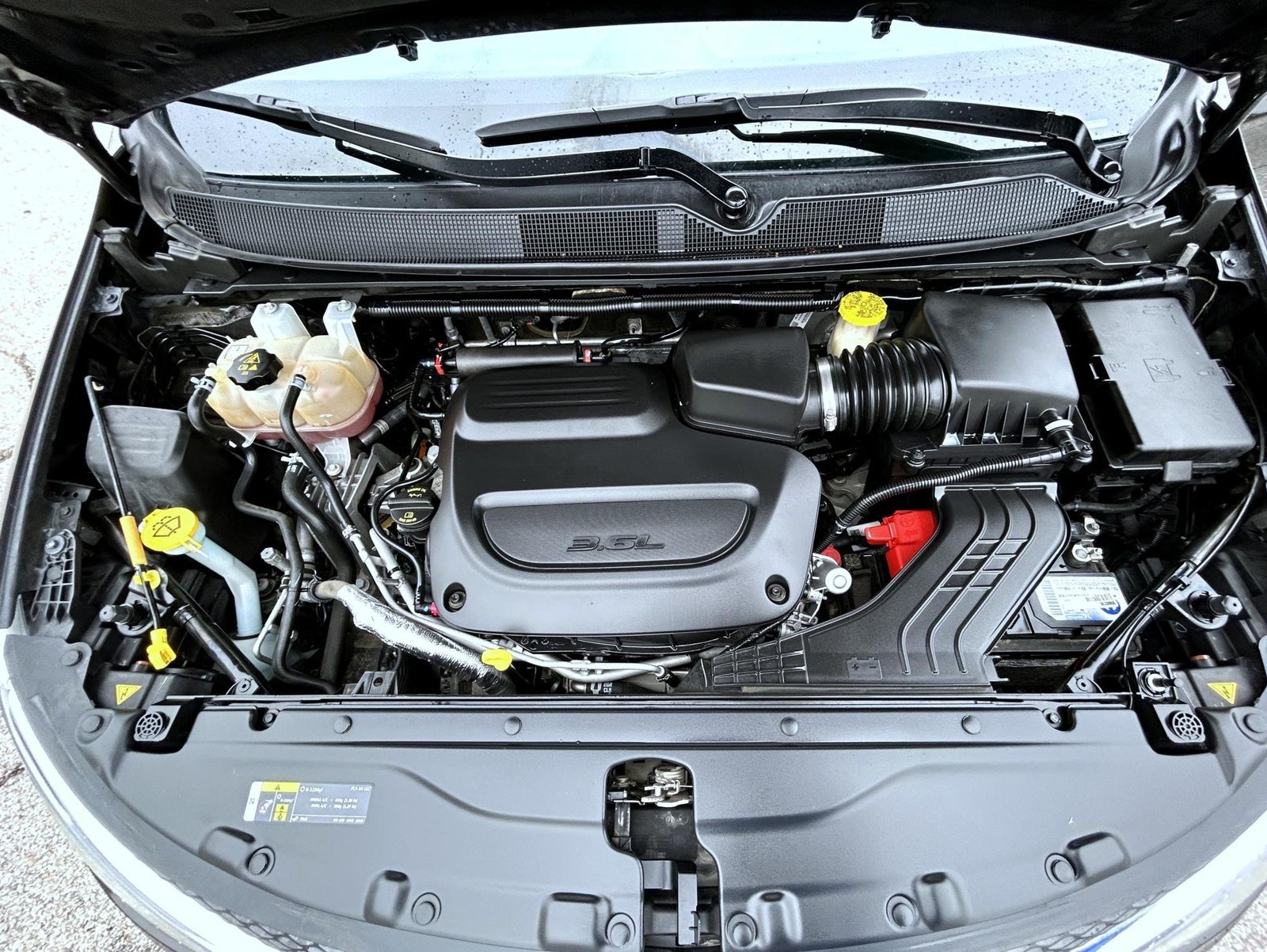 Used 2020 Black Chrysler Limited image 24