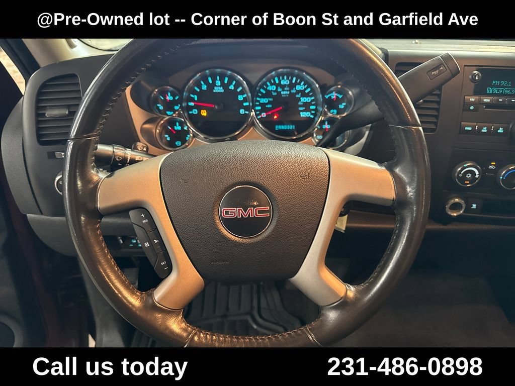 Used 2009 Sonoma Jewel Metallic GMC Work Truck image 19