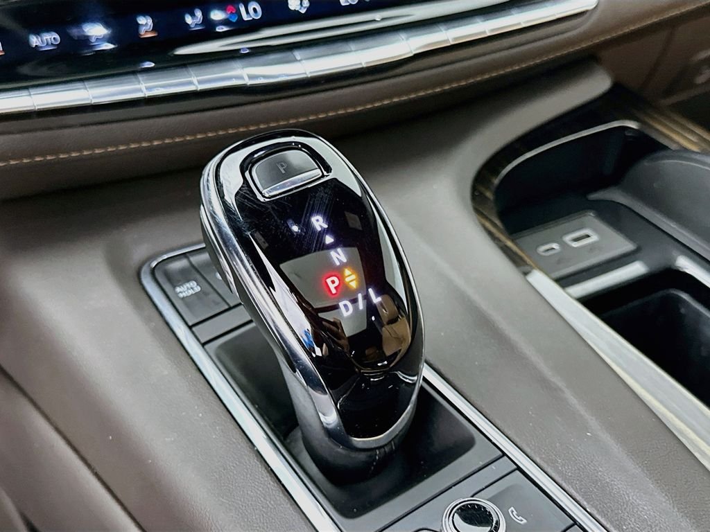 Used 2023 White Cadillac Premium Luxury image 17