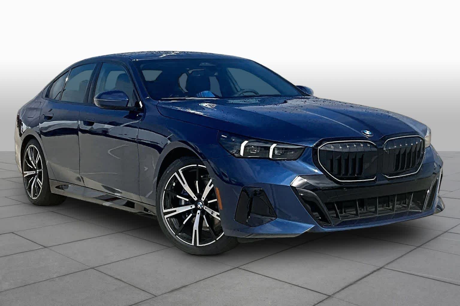 Used 2027 Phytonic Blue Metallic BMW 530i image 2