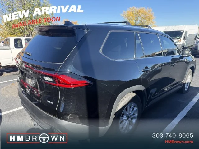Used 2024 Midnight Black Metallic Toyota XLE image 4