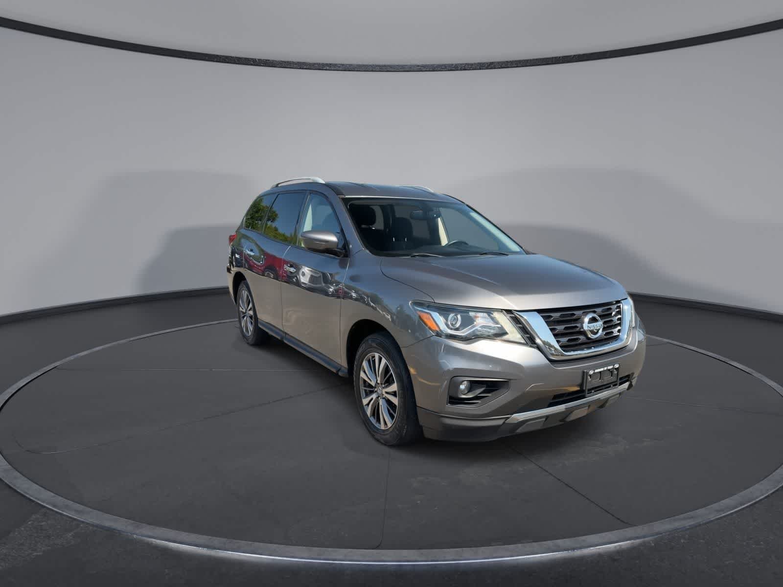 Used 2019 Nissan Pathfinder SV with VIN 5N1DR2MM5KC599314 for sale in Troy, NY