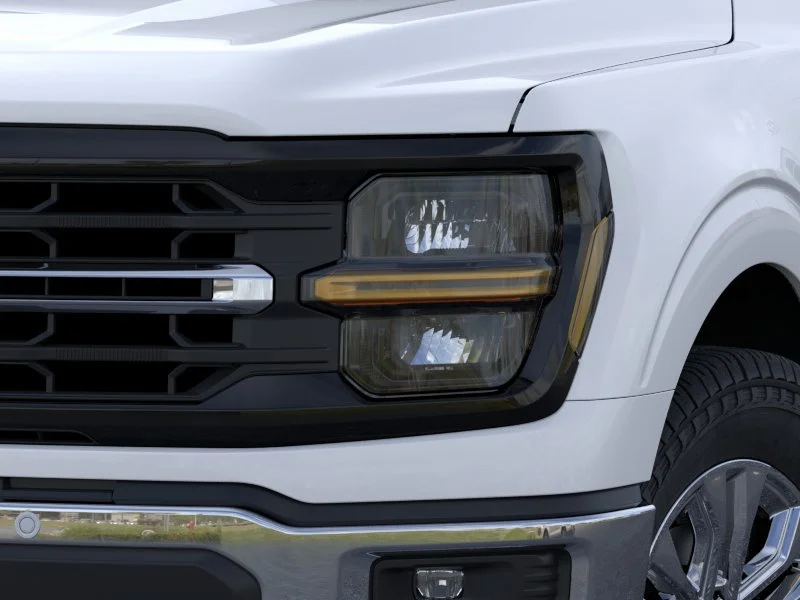 New 2026 Oxford White Ford XLT image 18
