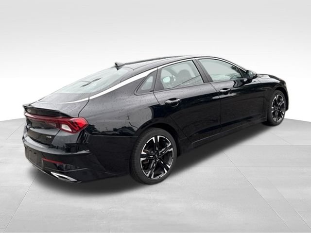 Used 2024 Black Kia GT-Line image 6