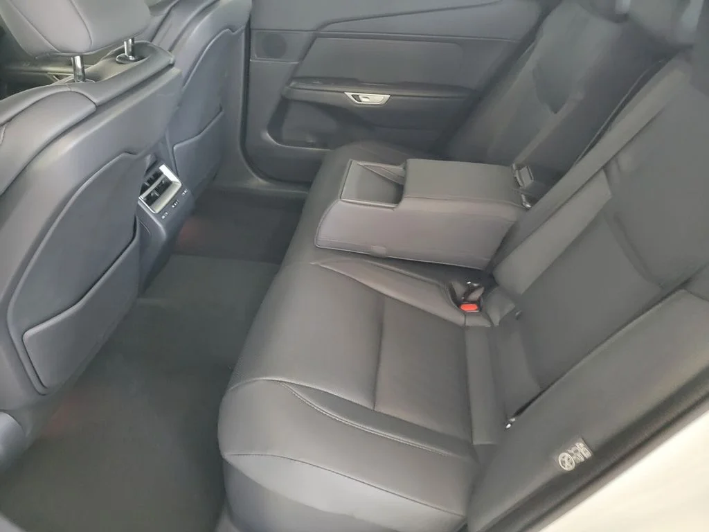 2026 Lexus ES BEV 350e Premium - Photo 11