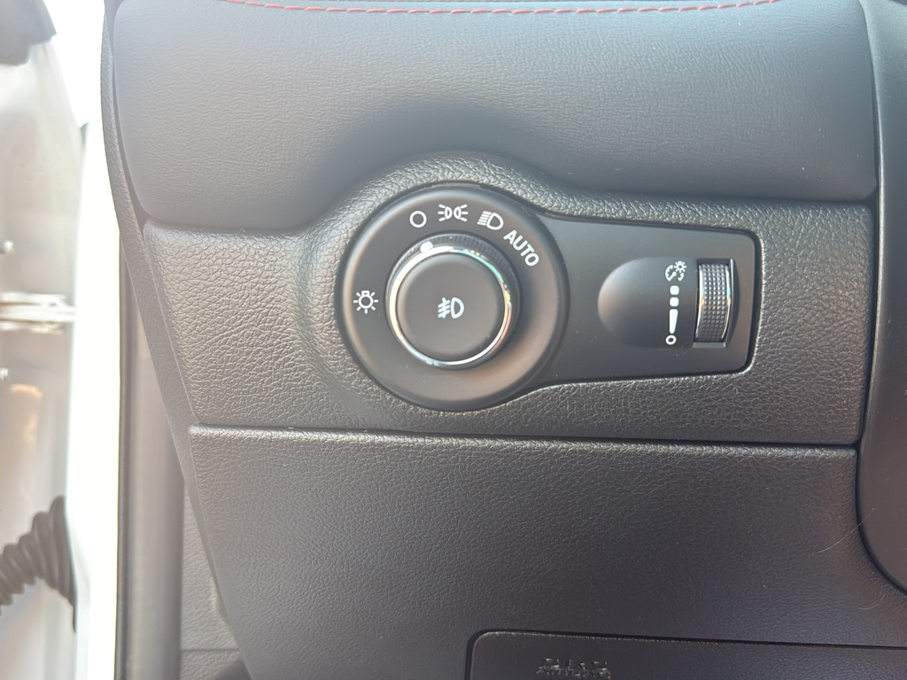 Used 2023 White Dodge Citadel image 19
