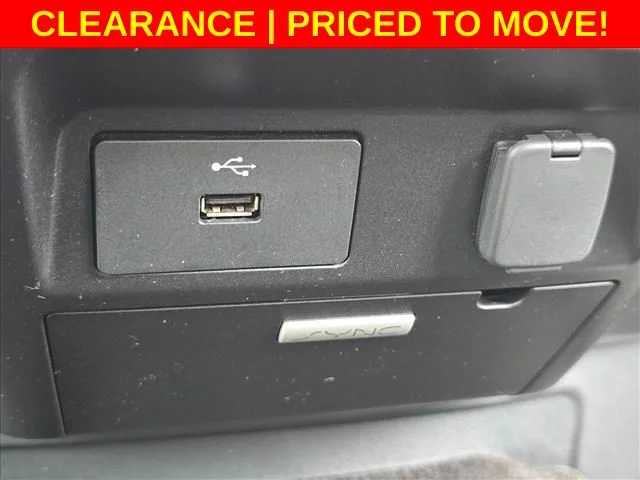 Used 2018 Gray Ford XLT image 23