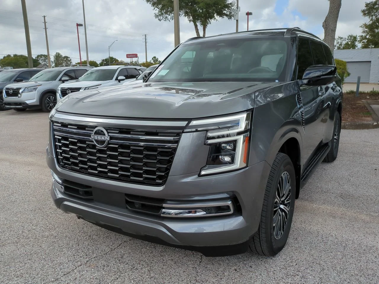 2026 Nissan Armada SL - Photo 8