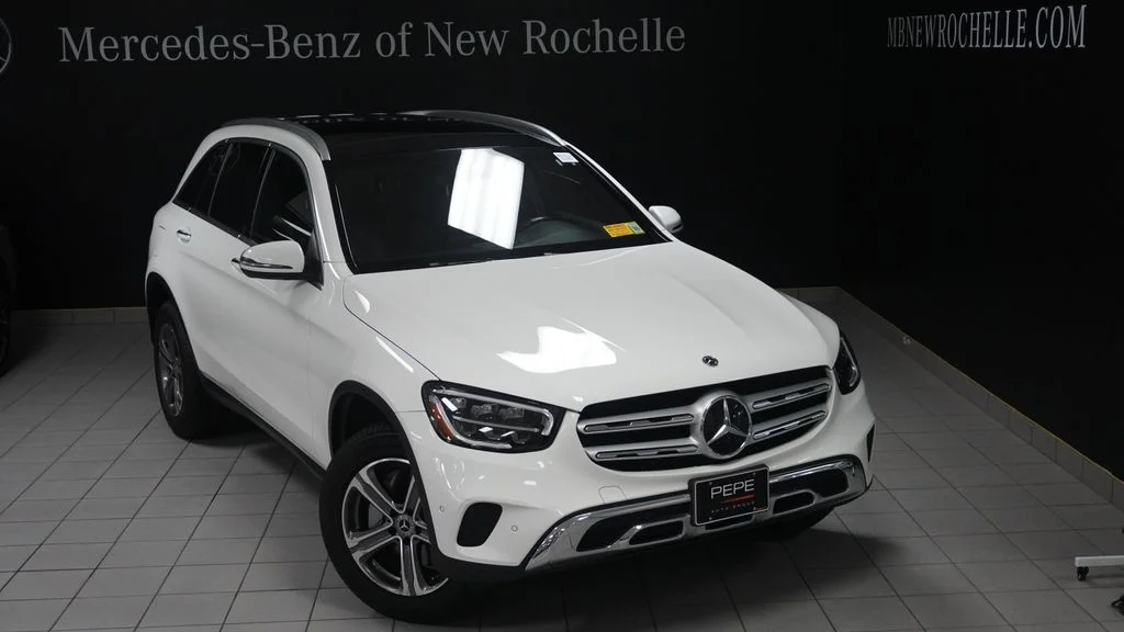 Certified Used 2022 White Mercedes-Benz GLC 300 image 2