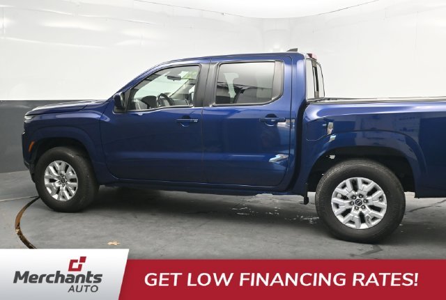 Used 2022 Blue Nissan SV image 4