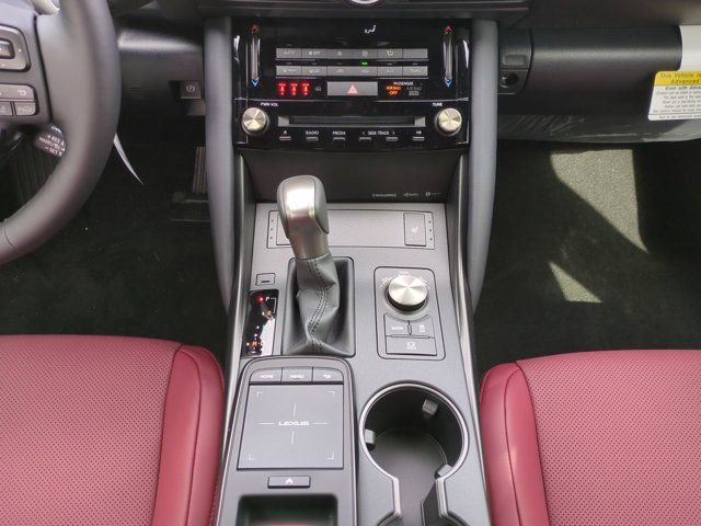 2025 Lexus IS 300 F SPORT DESIGN - Photo 18