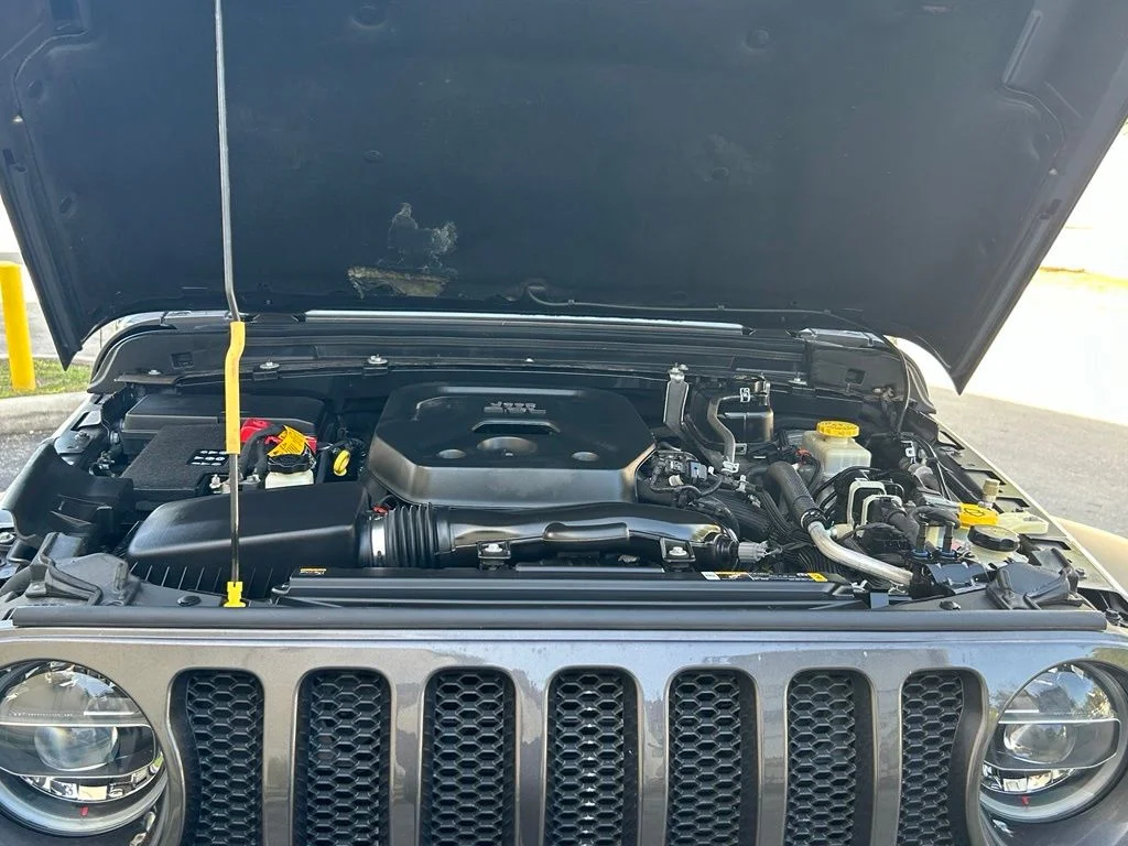 Used 2021 Gray Jeep Unlimited Sport image 25