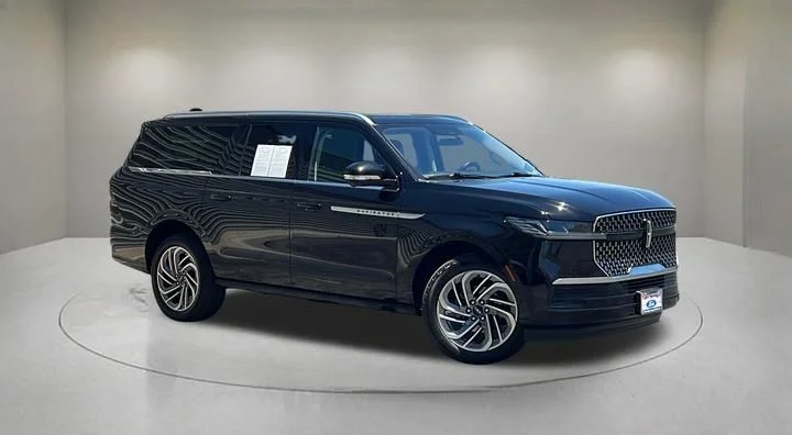 2025 Lincoln Navigator Reserve L 4WD's photo