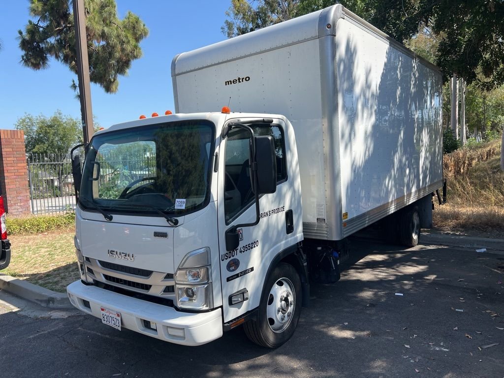 2024 Isuzu NRR's photo