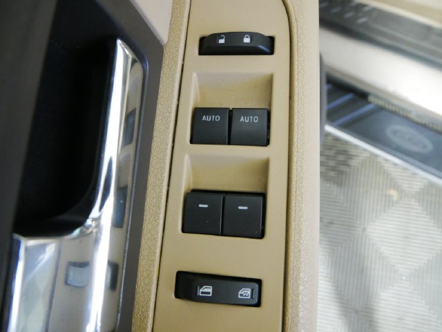 Used 2013  Ford XLT image 24