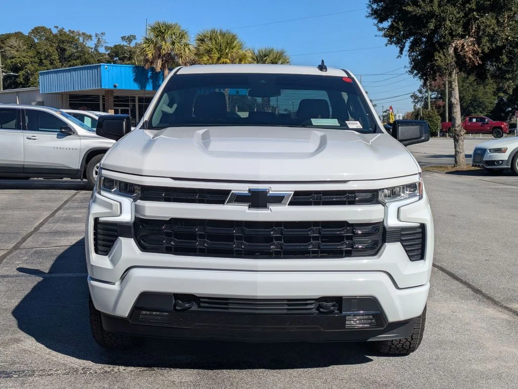 Used 2024 White Chevrolet RST image 8