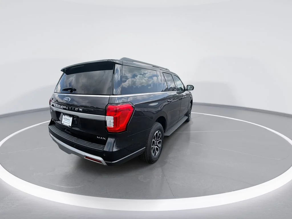 Used 2024 Gray Ford XLT image 8