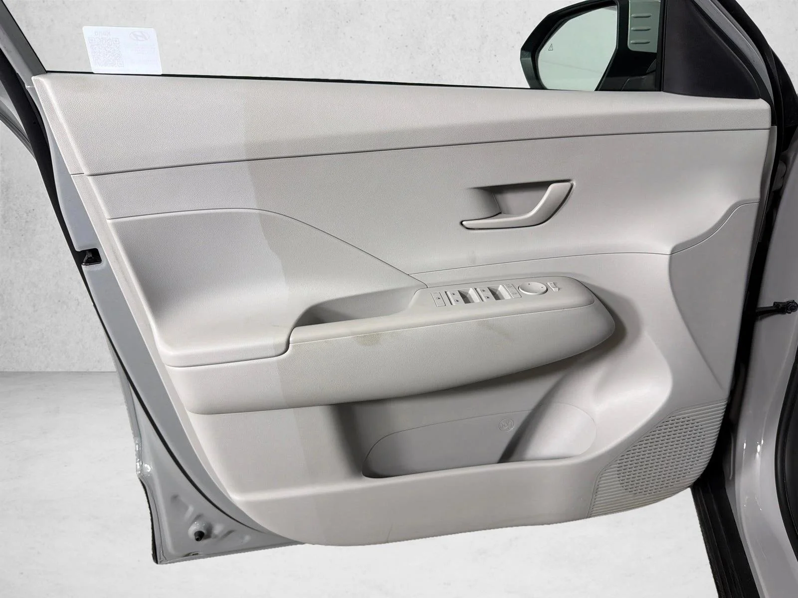 Used 2024 White Hyundai SEL image 10