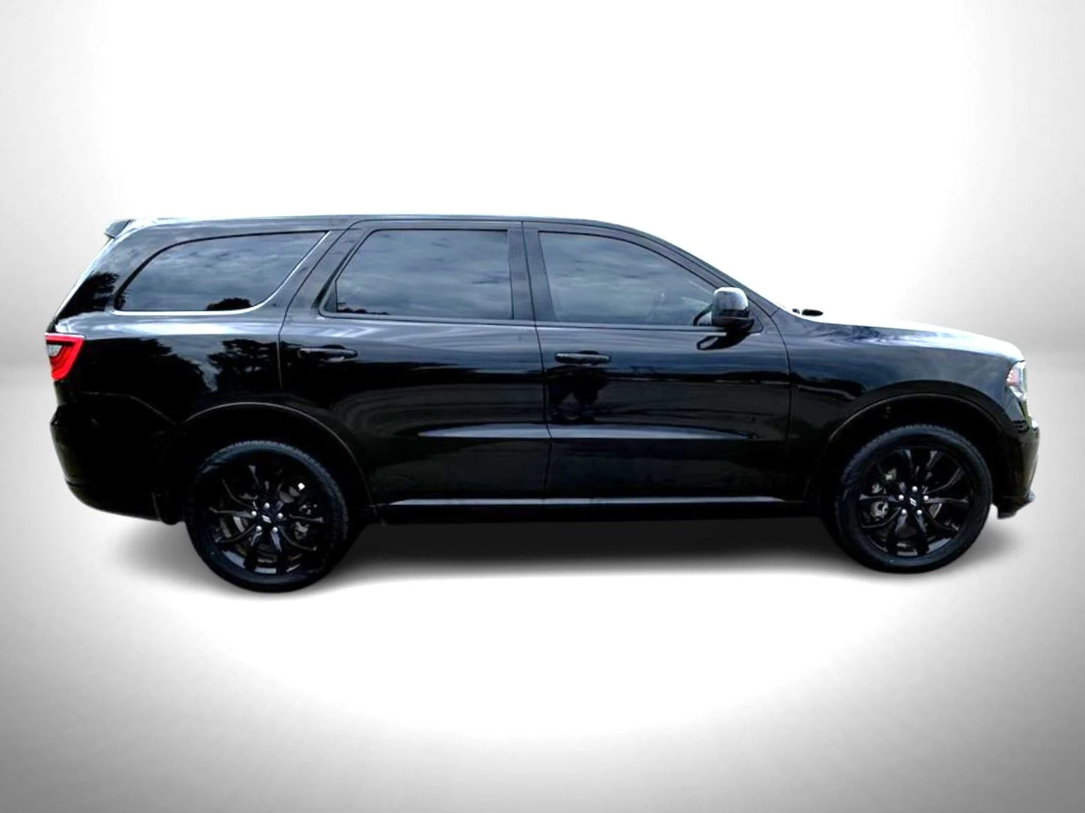 Used 2020 Black Dodge SXT Plus image 4